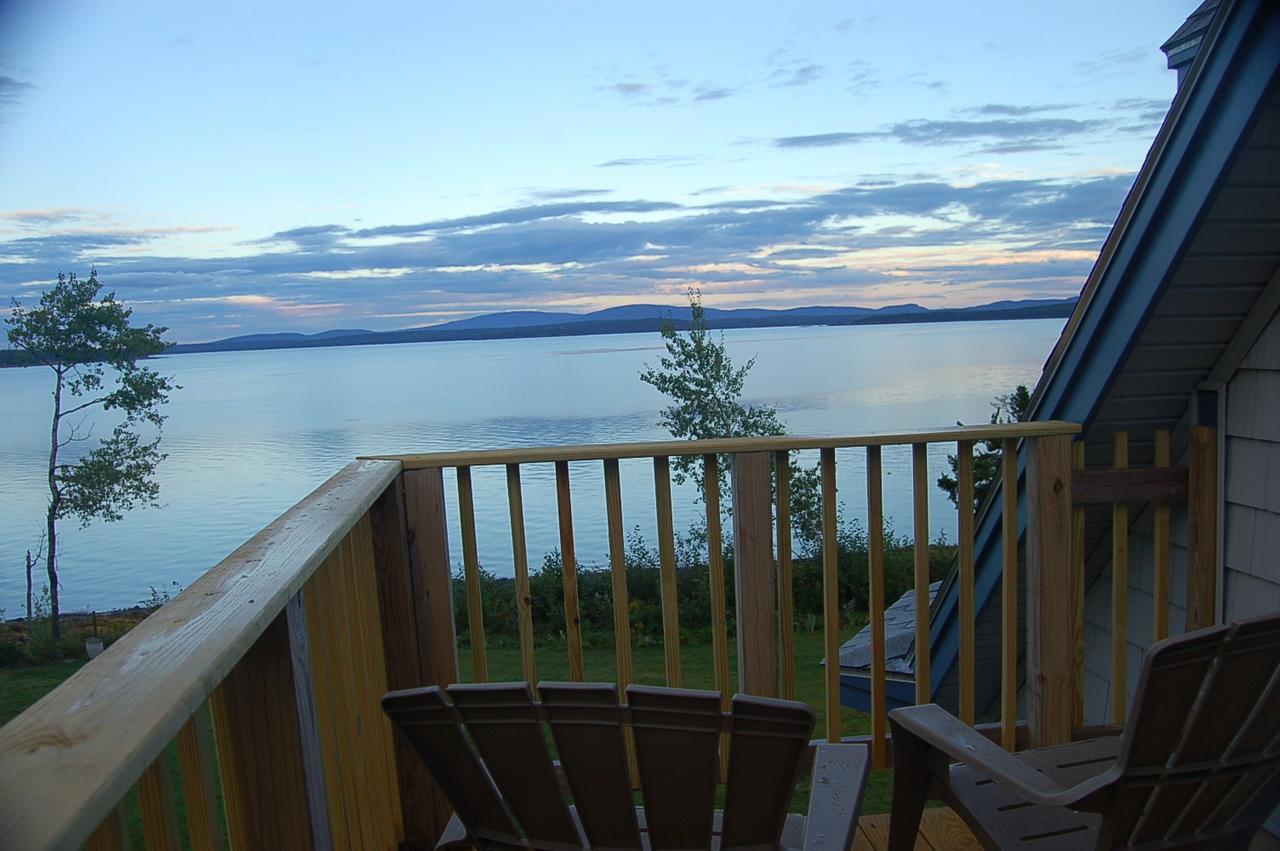 Wave Walker Bed And Breakfast Surry Екстериор снимка