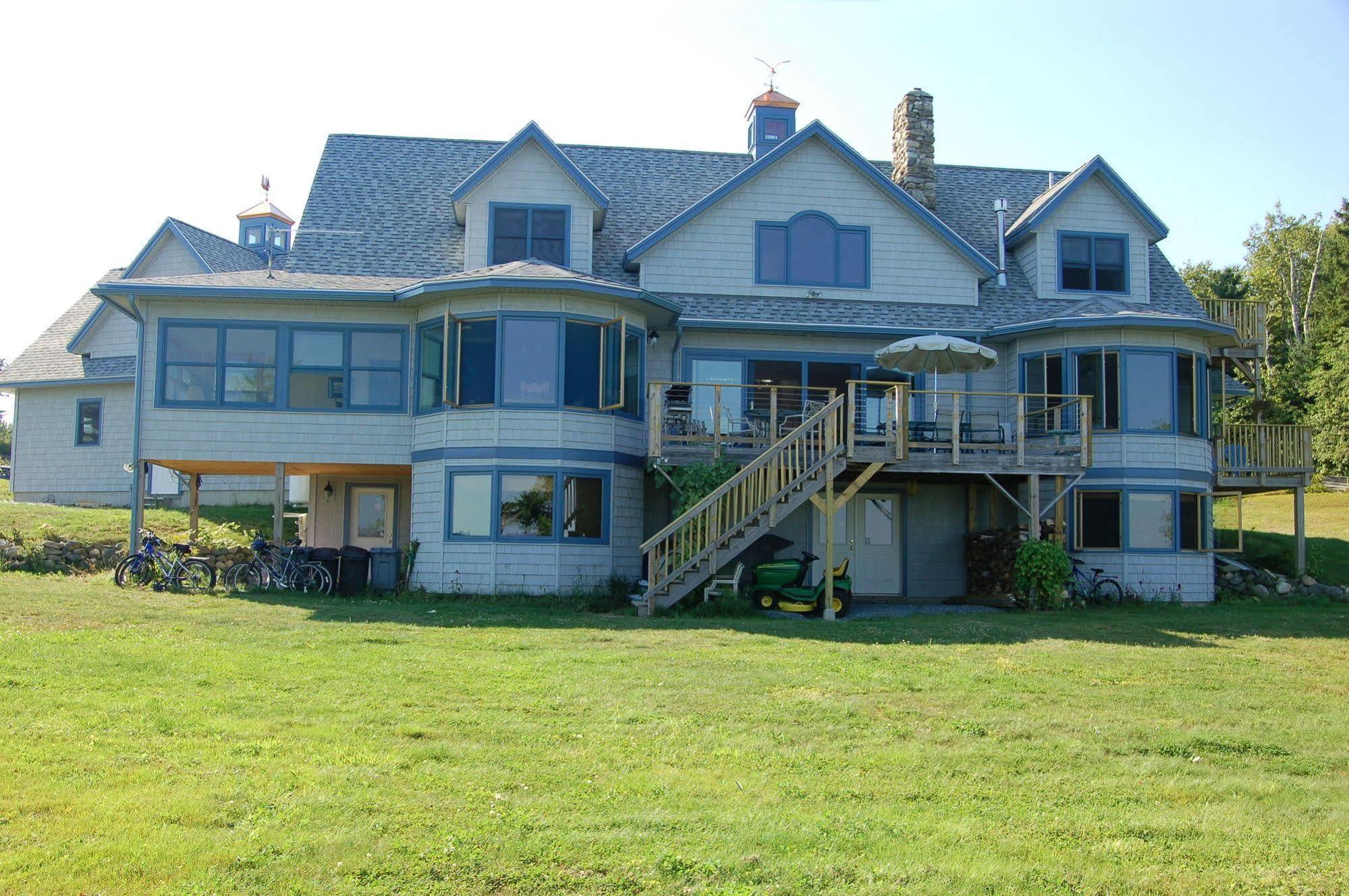 Wave Walker Bed And Breakfast Surry Екстериор снимка