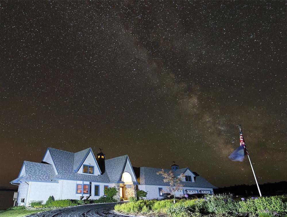Wave Walker Bed And Breakfast Surry Екстериор снимка
